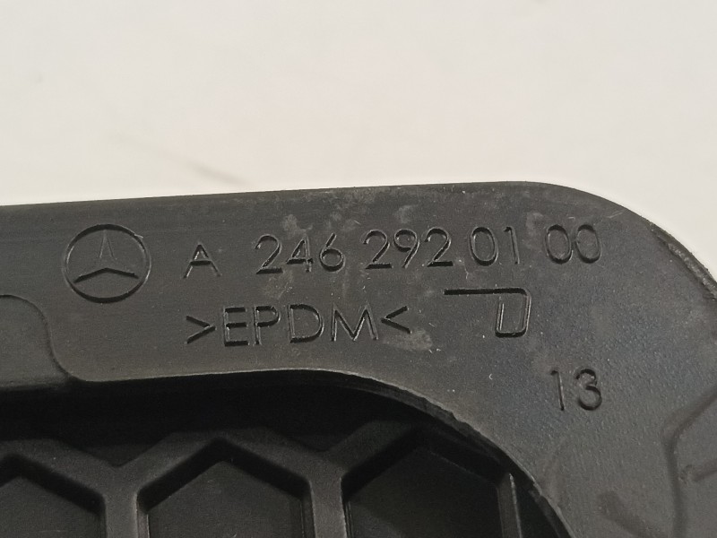 Recambio de no identificado para mercedes-benz clase b (w247) 247 referencia OEM IAM A2462920100  