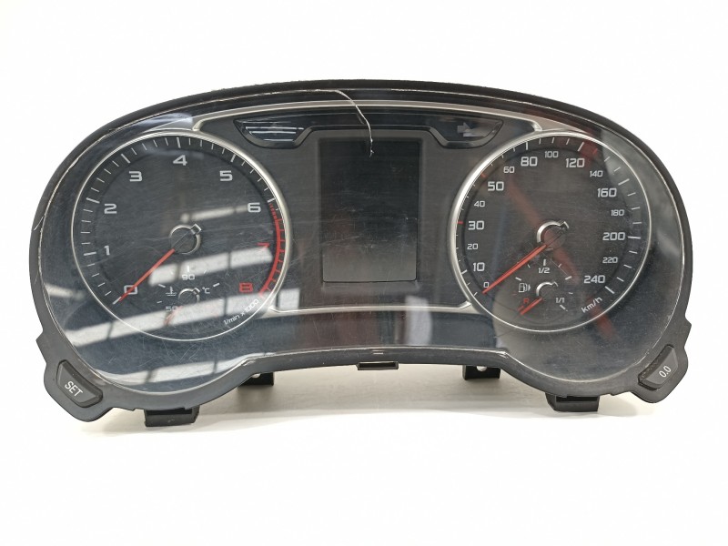 Recambio de cuadro instrumentos para audi a1 sportback (8xf) attraction referencia OEM IAM 8XA920930D  