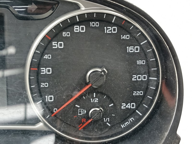 Recambio de cuadro instrumentos para audi a1 sportback (8xf) attraction referencia OEM IAM 8XA920930D  