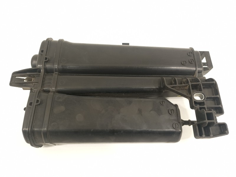 Recambio de filtro carbono activo para seat arona fr referencia OEM IAM 2Q0201801  