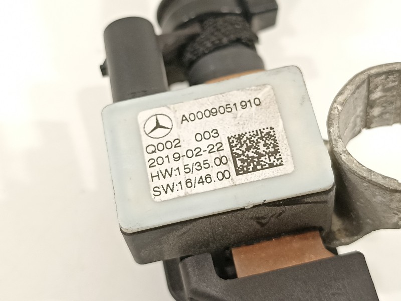 Recambio de sensor para mercedes-benz clase b (w247) 247 referencia OEM IAM A0009051910  
