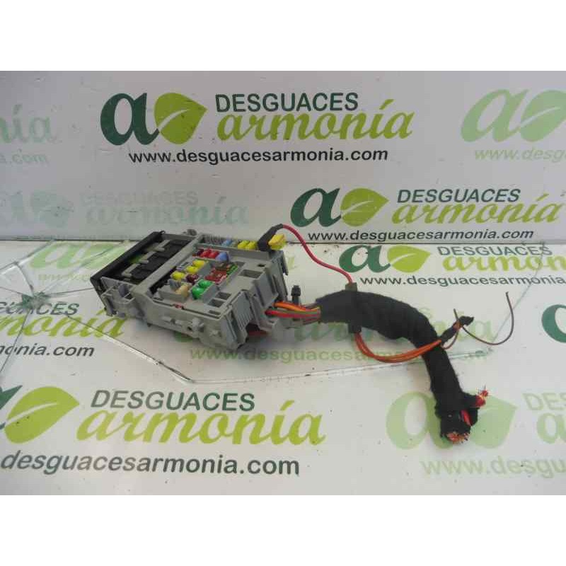 Recambio de caja reles / fusibles para chevrolet orlando lt referencia OEM IAM 13222786  