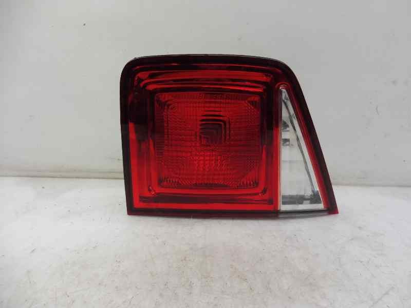 Recambio de piloto trasero derecho en porton para chevrolet orlando lt referencia OEM IAM 12VP21/5WLL   Recambio de piloto trasero derecho en porton para chevrolet orlando lt referencia OEM IAM 12VP21/5WLL