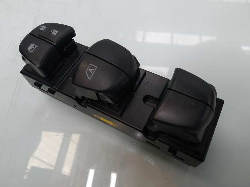 Recambio de mando elevalunas delantero izquierdo para nissan juke (f15) acenta referencia OEM IAM 254011KA5E  