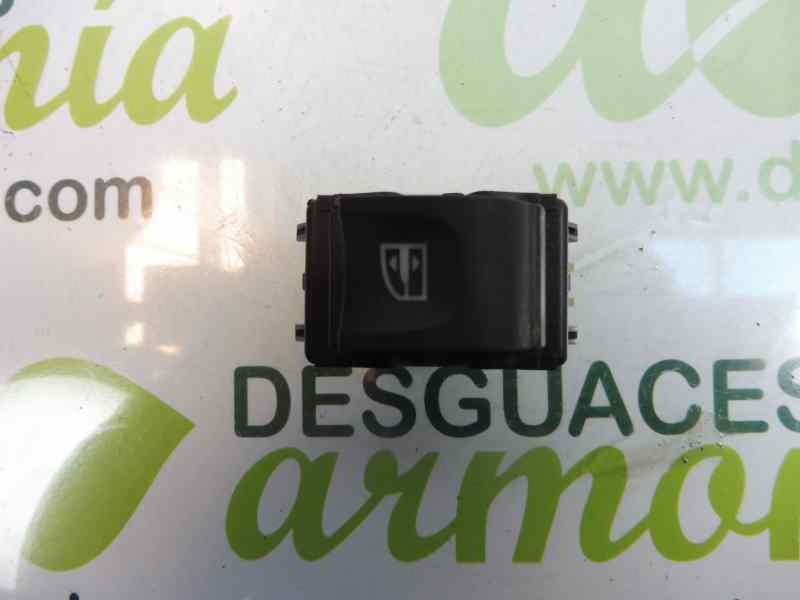 Recambio de mando elevalunas delantero derecho para renault clio iv dynamique referencia OEM IAM 254218614R  