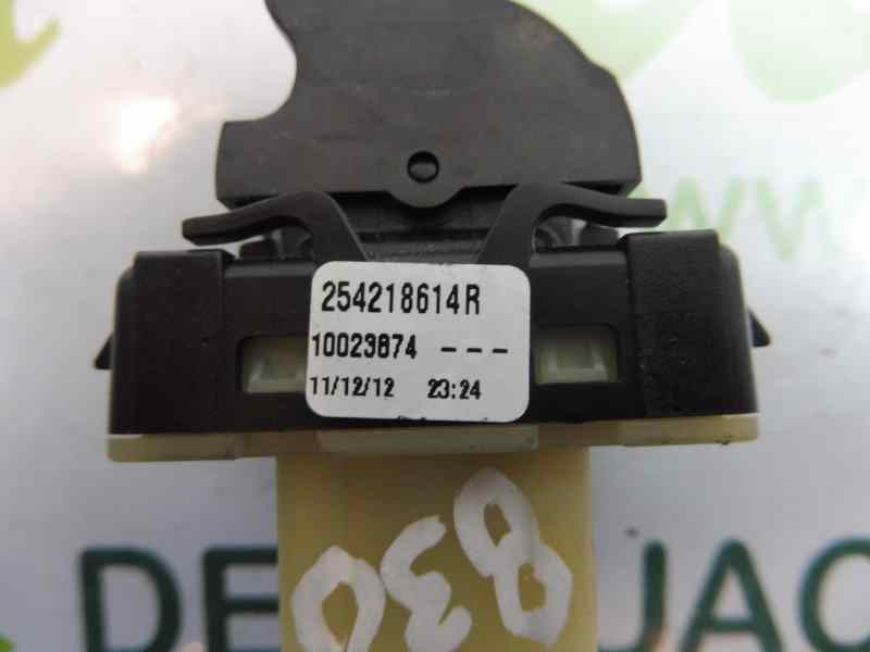 Recambio de mando elevalunas delantero derecho para renault clio iv dynamique referencia OEM IAM 254218614R  
