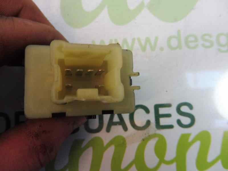 Recambio de mando elevalunas delantero derecho para renault clio iv dynamique referencia OEM IAM 254218614R  