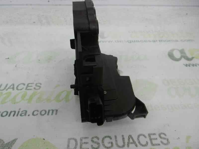 Recambio de cerradura puerta trasera izquierda para renault clio iv dynamique referencia OEM IAM 825015591R  