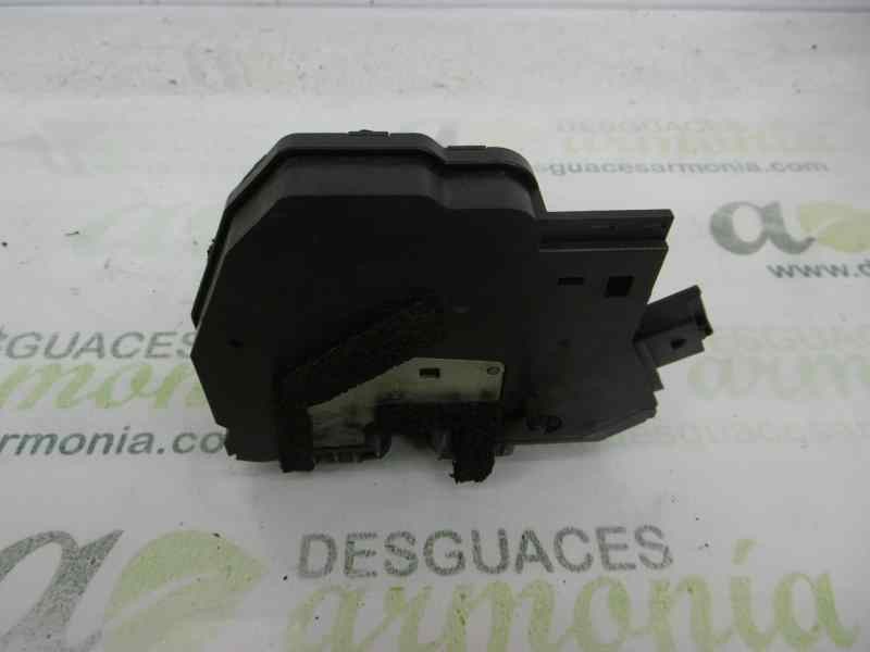 Recambio de cerradura puerta trasera izquierda para renault clio iv dynamique referencia OEM IAM 825015591R  