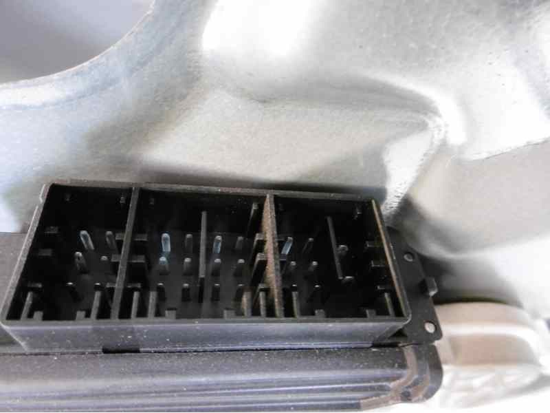 Recambio de elevalunas delantero derecho para seat ibiza (6l1) stella referencia OEM IAM 6L4837752DJ 6Q2959801A 