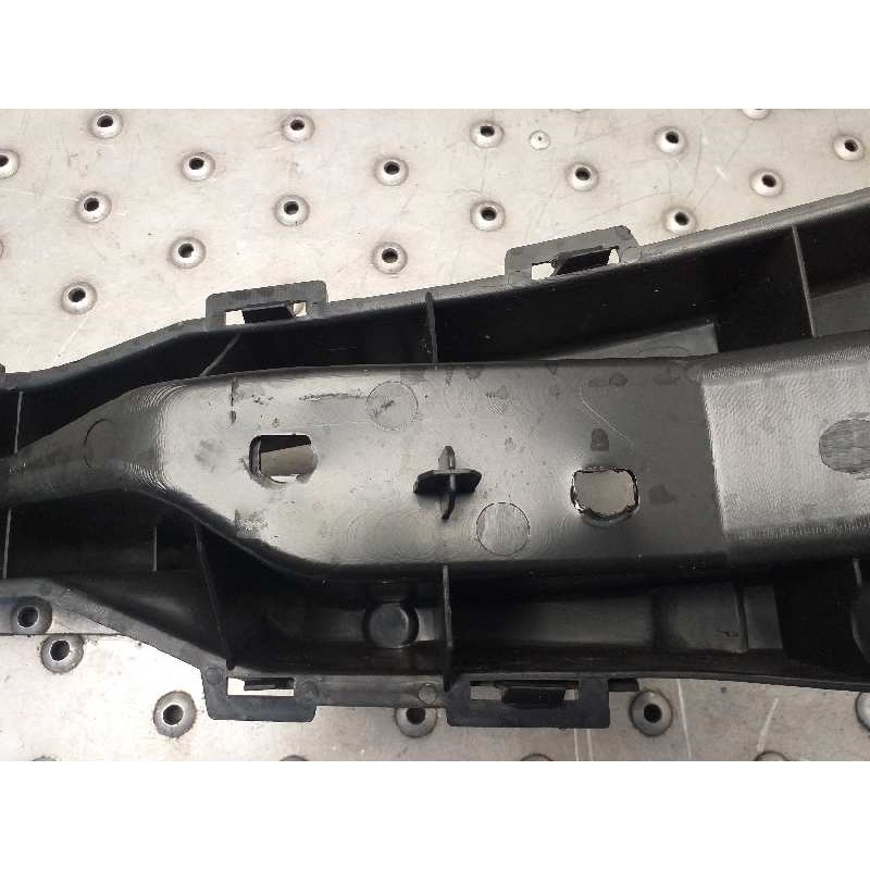 Recambio de refuerzo paragolpes delantero para citroën berlingo 2.0 hdi sx plus familiar referencia OEM IAM   