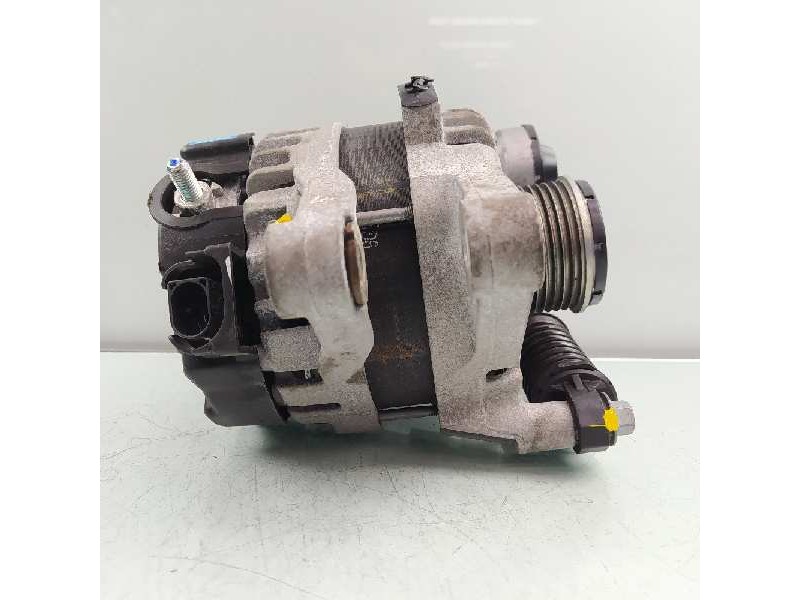 Recambio de alternador para hyundai i30 (pd) go! referencia OEM IAM 373002U200 61005074 