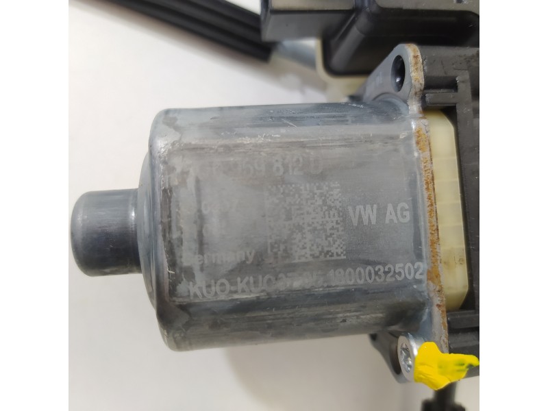 Recambio de elevalunas trasero derecho para seat arona fr referencia OEM IAM 6F0839462A 5Q0959812D 