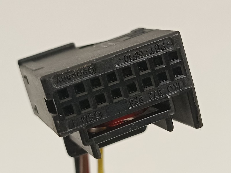 Recambio de retrovisor izquierdo para audi a1 sportback (8xf) attraction referencia OEM IAM 8X1857409R  