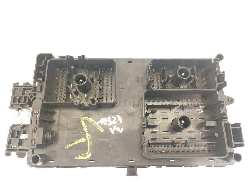 Recambio de caja reles / fusibles para opel insignia berlina cosmo referencia OEM IAM 13275881 13255300 