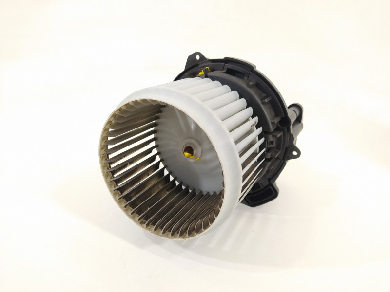 Recambio de ventilador calefaccion para renault clio v rja/be2/mt5ta08a5000 referencia OEM IAM 593019235 5930EQ 352150