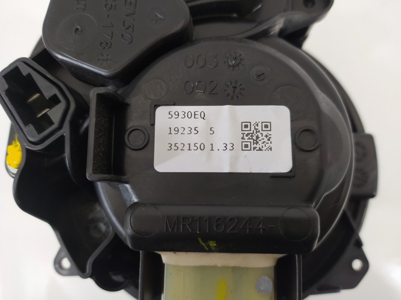 Recambio de ventilador calefaccion para renault clio v rja/be2/mt5ta08a5000 referencia OEM IAM 593019235 5930EQ 352150