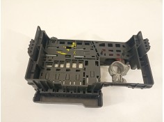 Recambio de caja reles / fusibles para opel insignia berlina cosmo referencia OEM IAM 13285113  
