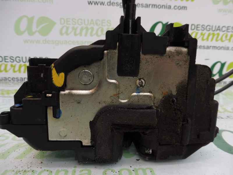 Recambio de cerradura puerta delantera derecha para renault clio iii rs referencia OEM IAM 8200350755  