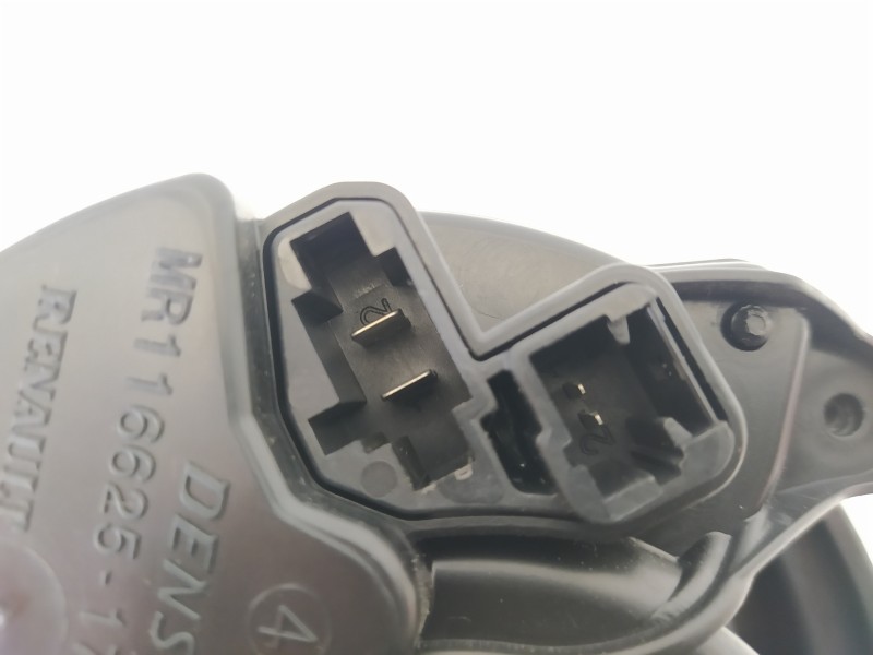 Recambio de ventilador calefaccion para renault clio v rja/be2/mt5ta08a5000 referencia OEM IAM 593019235 5930EQ 352150