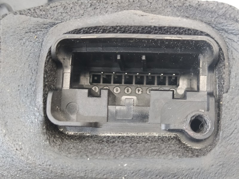 Recambio de cerradura puerta trasera izquierda para seat arona fr referencia OEM IAM 5TA839015  