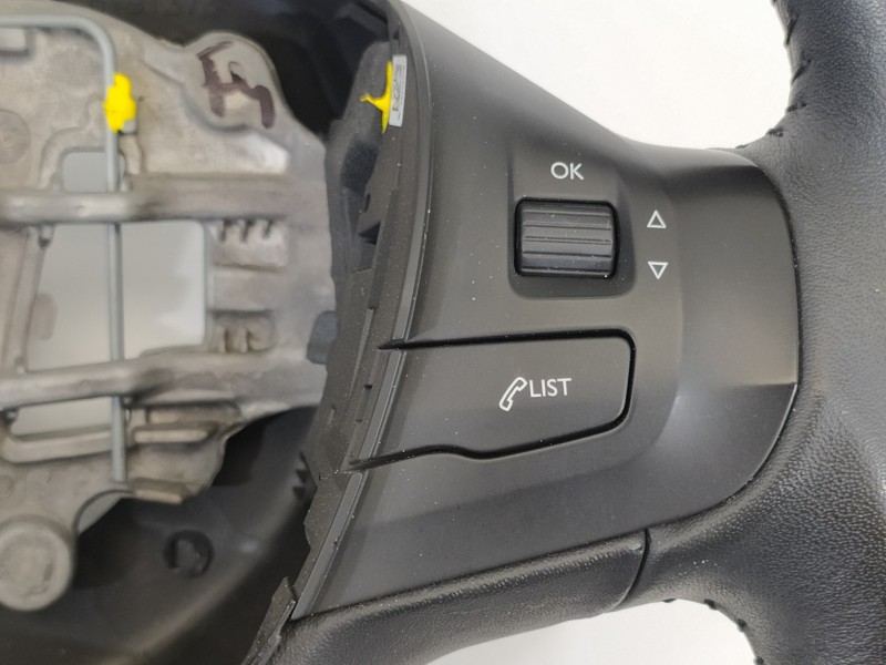 Recambio de volante para peugeot 2008 (--.2013) active referencia OEM IAM 96739515ZD 619138200C 