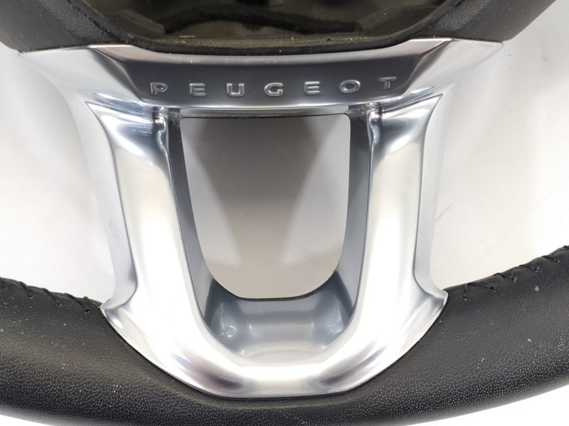 Recambio de volante para peugeot 2008 (--.2013) active referencia OEM IAM 96739515ZD 619138200C 