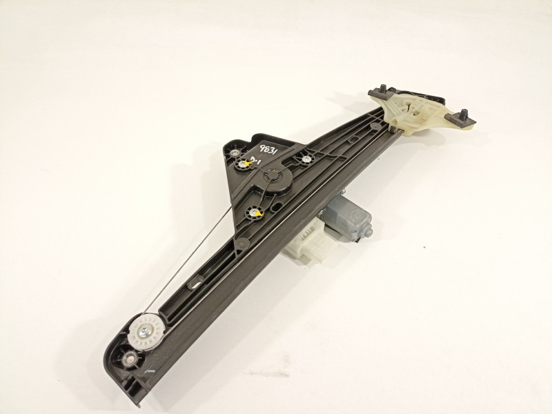 Recambio de elevalunas delantero izquierdo para renault clio v rja/be2/mt5ta08a5000 referencia OEM IAM 807216723R  