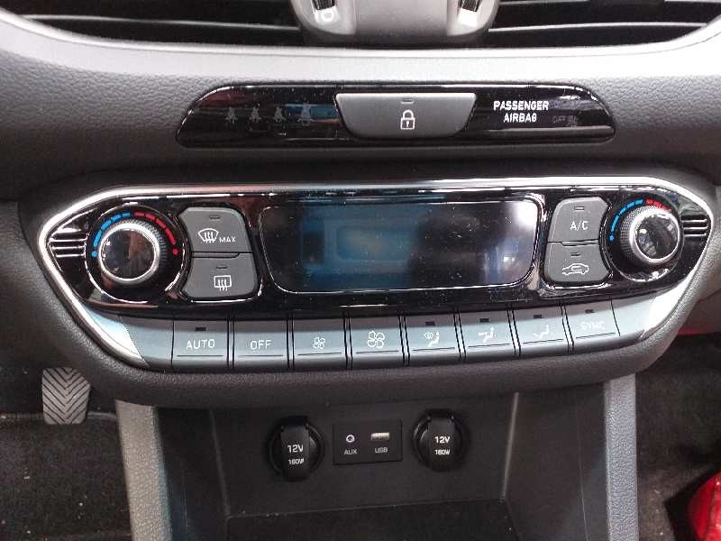 Recambio de mando climatizador para hyundai i30 (pd) go! referencia OEM IAM 97250G4351  