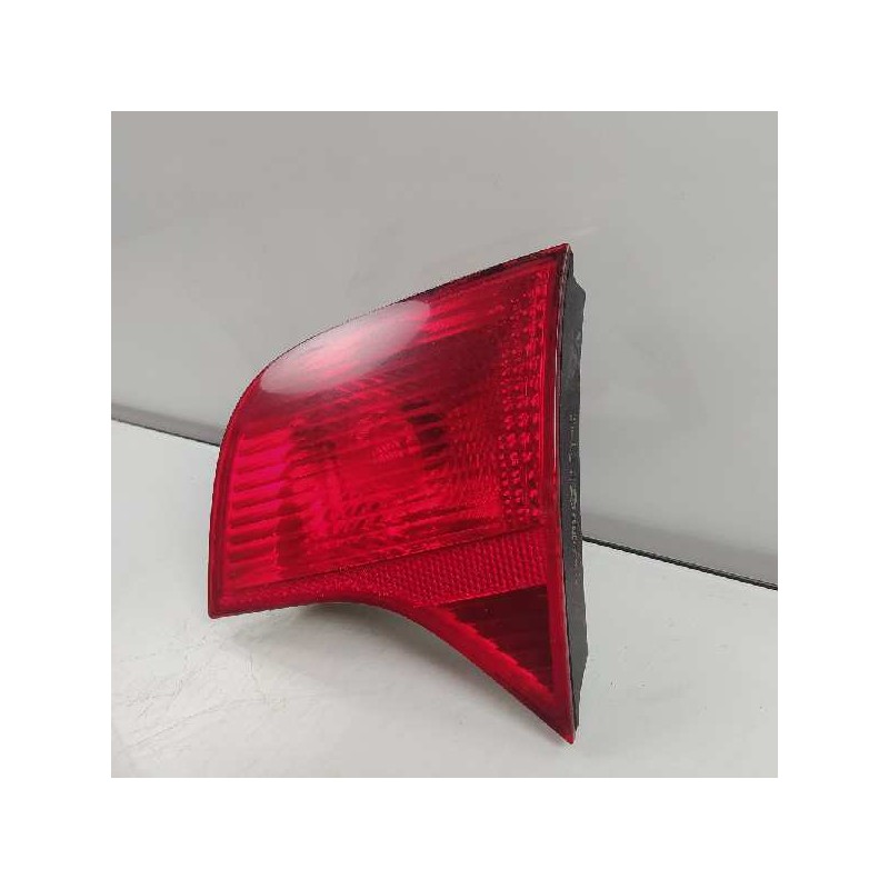 Recambio de piloto trasero derecho para audi a4 berlina (8e) 2.0 tdi 16v (103kw) referencia OEM IAM 8E5945094  