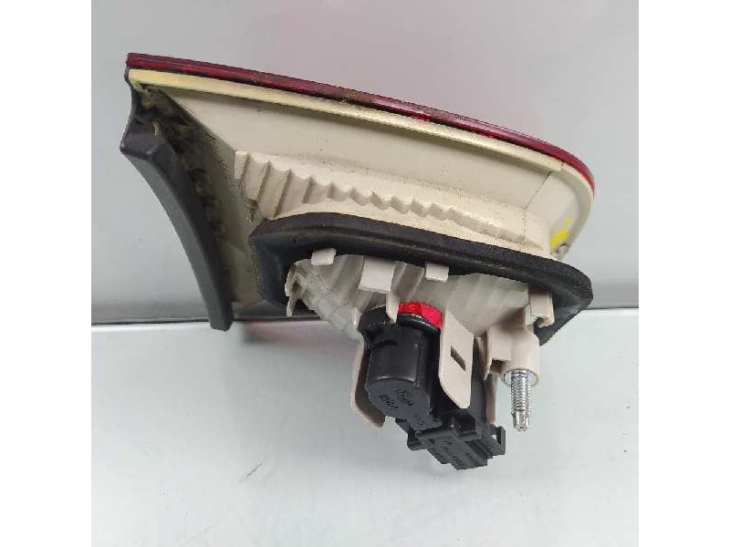 Recambio de piloto trasero derecho para audi a4 berlina (8e) 2.0 tdi 16v (103kw) referencia OEM IAM 8E5945094  