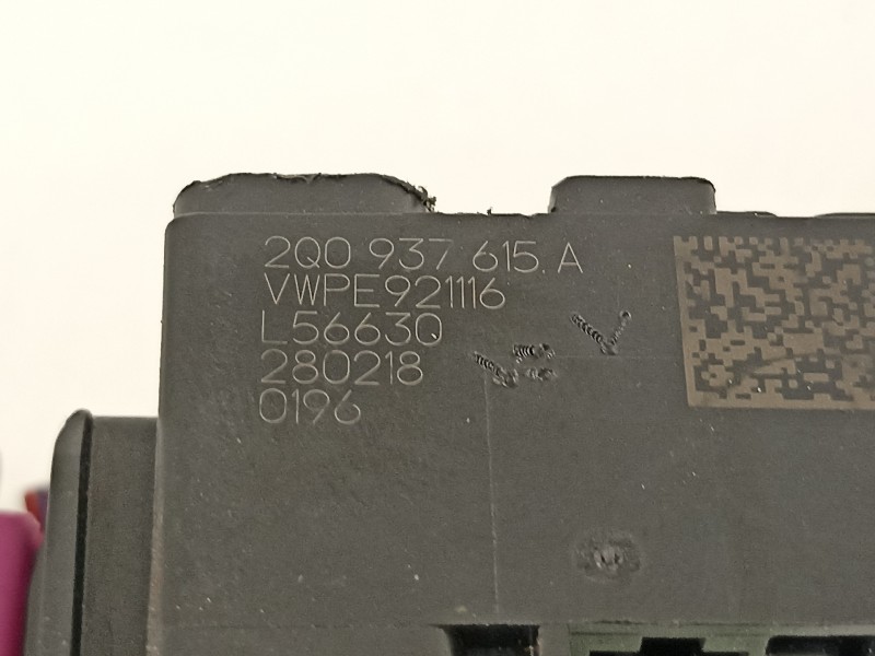 Recambio de caja reles / fusibles para seat arona fr referencia OEM IAM 2Q0937615A  