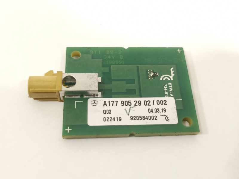 Recambio de antena para mercedes-benz clase b (w247) 247 referencia OEM IAM A1779052902  