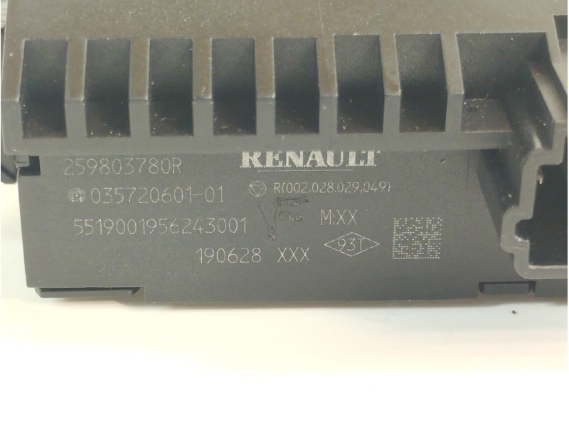 Recambio de mando multifuncion para renault clio v rja/be2/mt5ta08a5000 referencia OEM IAM 259803780R  