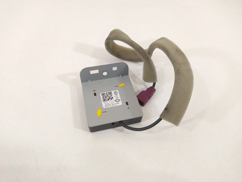 Recambio de antena para renault clio v rja/be2/mt5ta08a5000 referencia OEM IAM 282125171R  