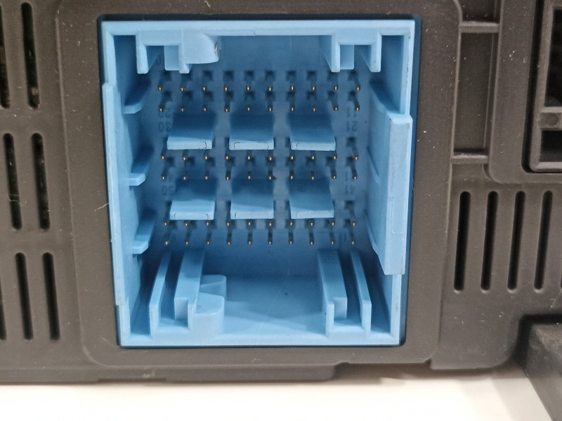 Recambio de caja reles / fusibles para peugeot 2008 (--.2013) active referencia OEM IAM 9665547480  