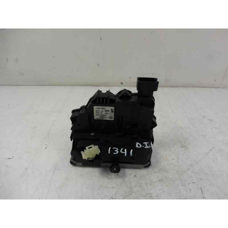 Recambio de cerradura puerta delantera izquierda para opel corsa e selective referencia OEM IAM 13431841 0325407955 