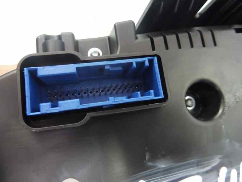 Recambio de cuadro instrumentos para opel corsa e selective referencia OEM IAM 39056369  