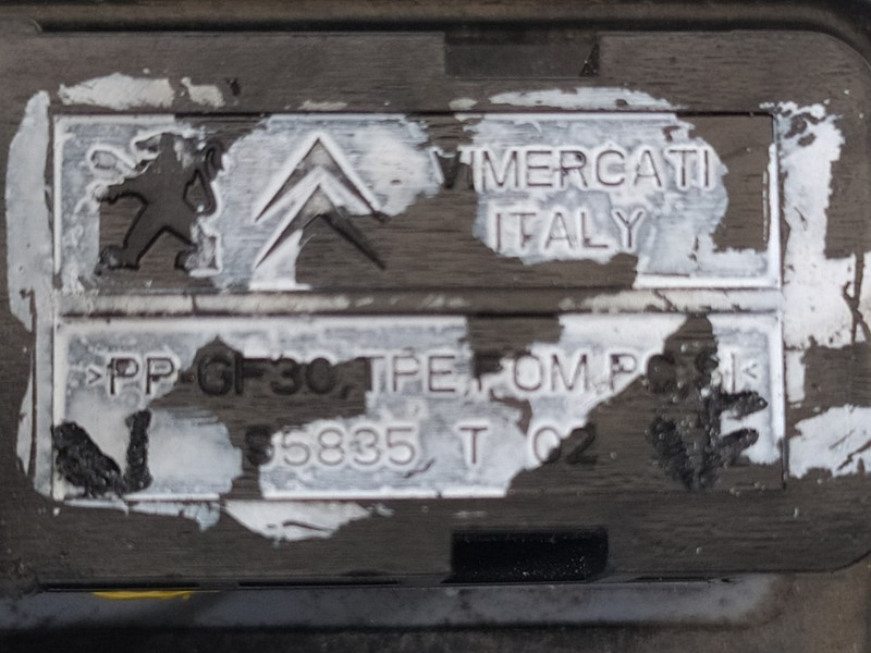 Recambio de maneta exterior porton para peugeot 2008 (--.2013) active referencia OEM IAM 95835T02  