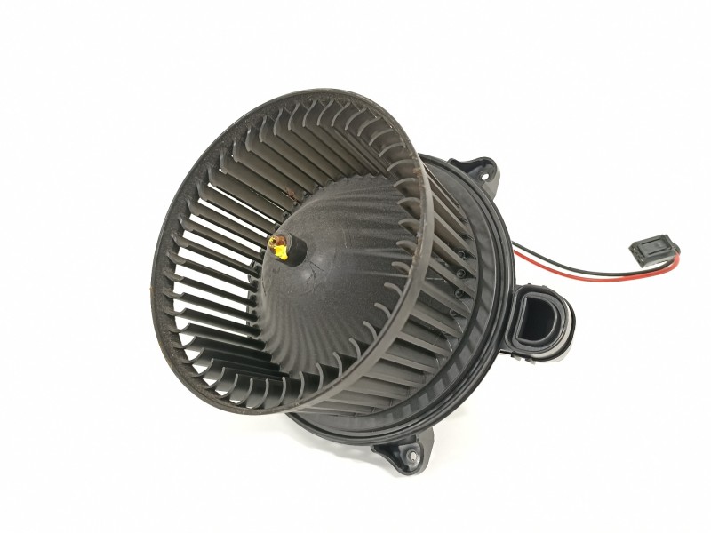 Recambio de ventilador calefaccion para mercedes-benz clase b (w247) 247 referencia OEM IAM A2478308400  