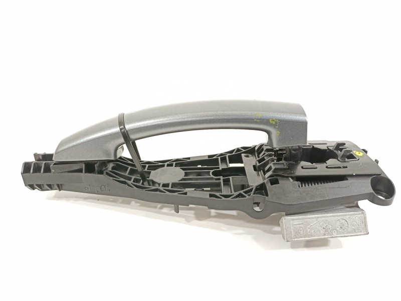 Recambio de maneta exterior delantera derecha para opel corsa e selective referencia OEM IAM 13438569  
