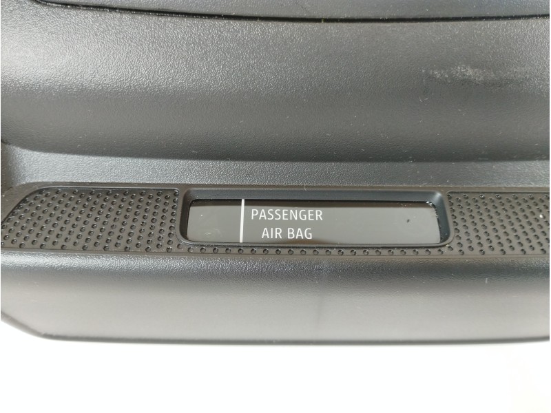 Recambio de luz interior para renault clio v rja/be2/mt5ta08a5000 referencia OEM IAM 969805529R  