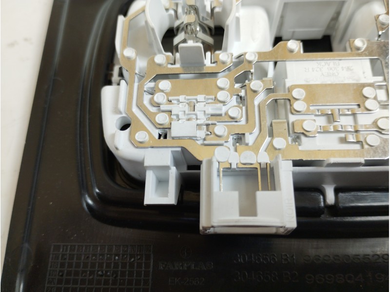 Recambio de luz interior para renault clio v rja/be2/mt5ta08a5000 referencia OEM IAM 969805529R  