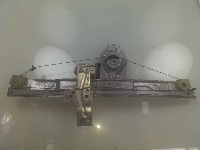 Recambio de elevalunas delantero izquierdo para peugeot 207 xs referencia OEM IAM 9221FS  