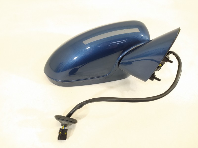 Recambio de retrovisor derecho para opel corsa e selective referencia OEM IAM 468435664  