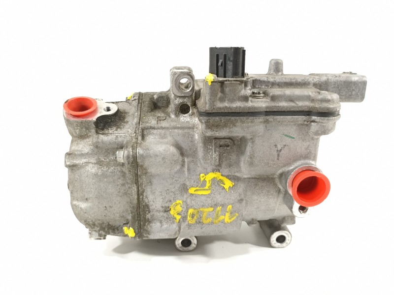 Recambio de compresor aire acondicionado para toyota auris hybrid active referencia OEM IAM 422001330  