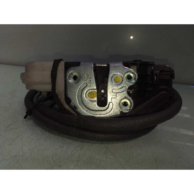 Recambio de cerradura puerta trasera izquierda para hyundai santa fe (dm) style 4wd referencia OEM IAM 814102W010CF1  