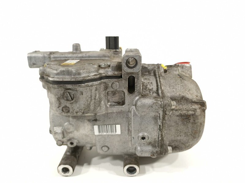 Recambio de compresor aire acondicionado para toyota auris hybrid active referencia OEM IAM 422001330  