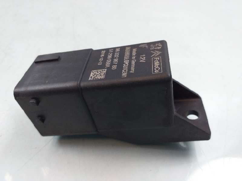 Recambio de caja precalentamiento para peugeot expert combi standard referencia OEM IAM 9803299780 51299058A 