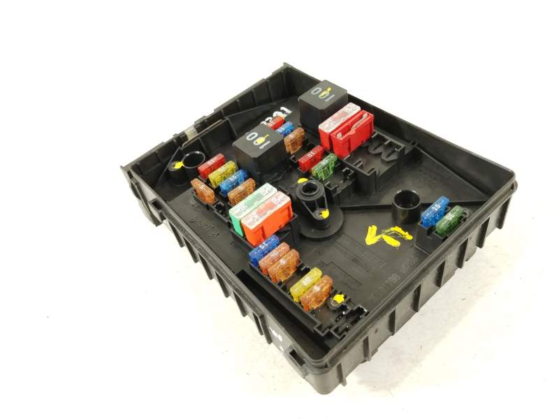 CAJA RELES / FUSIBLES 1K0937125B 